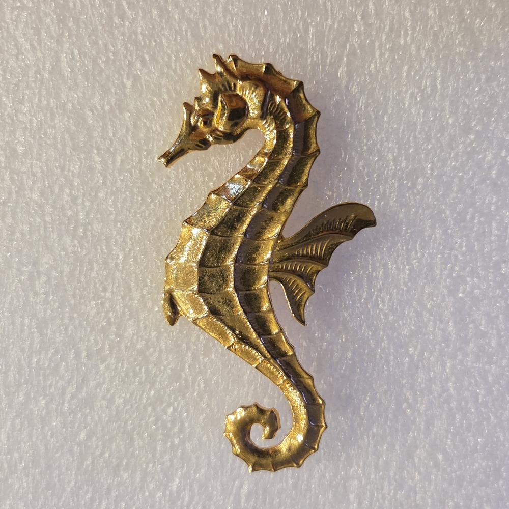 Vintage Large Gold Tone Seahorse Brooch Figural Nautical Ocean Pin 3"